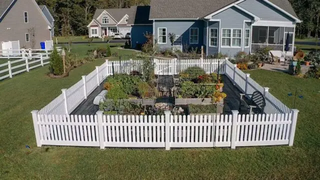 aerial-of-fenced-garden-3