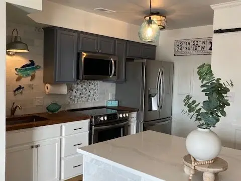 Coastal Handyman Services LLC