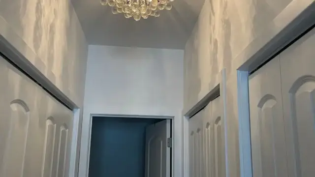 dont touch 3
