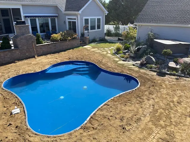 pool and spa 3