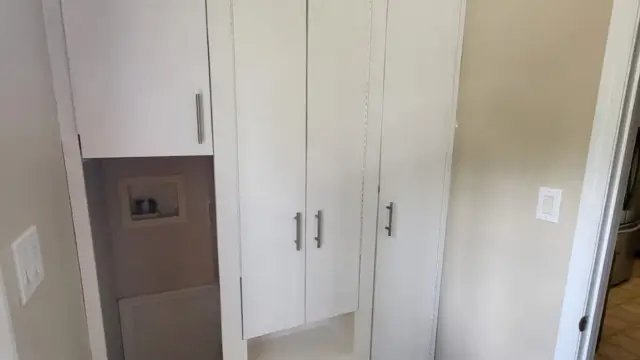 Side Chick (Handywoman)